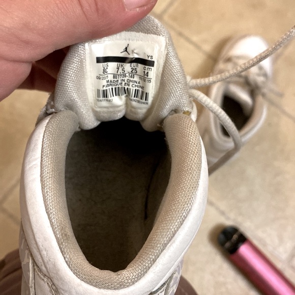 Toddlers jordans 8c unisex - Picture 2 of 3